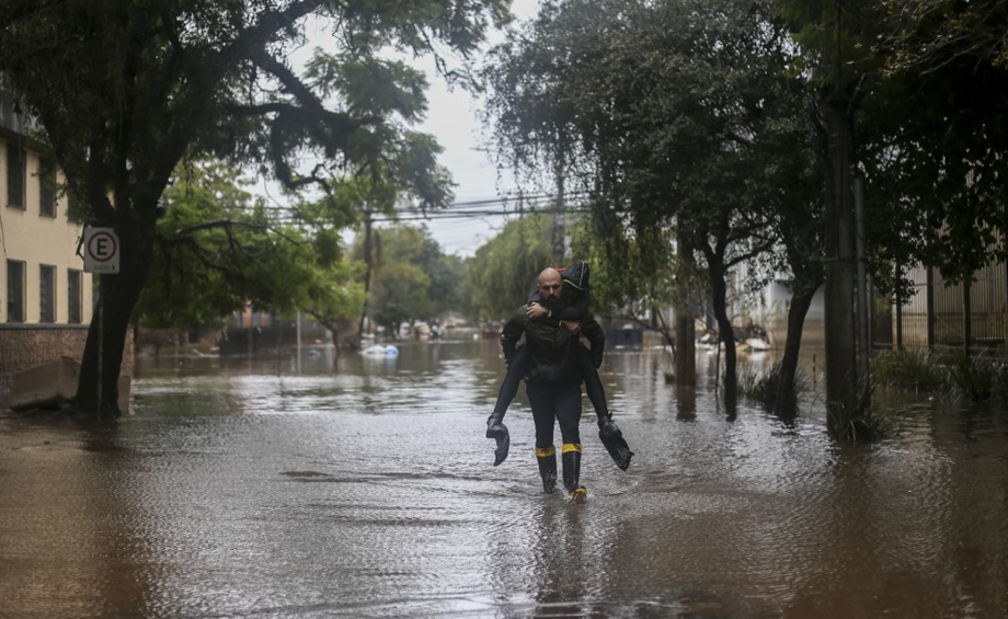 Sul deve ter novas chuvas intensas no fim de semana, com risco de alagamento em Porto Alegre