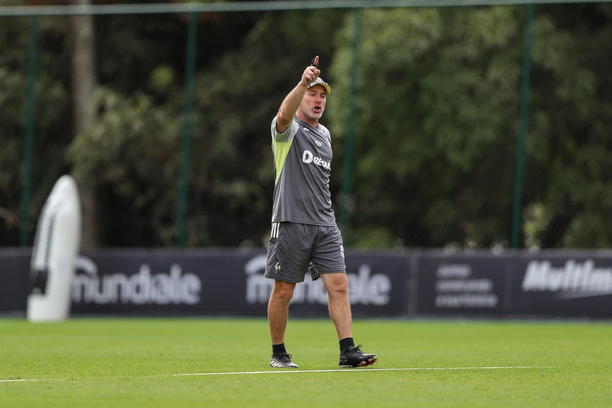 Milito mantém o Galo na briga pelo Brasileirão, apesar de desfalques e da pressão alta da torcida