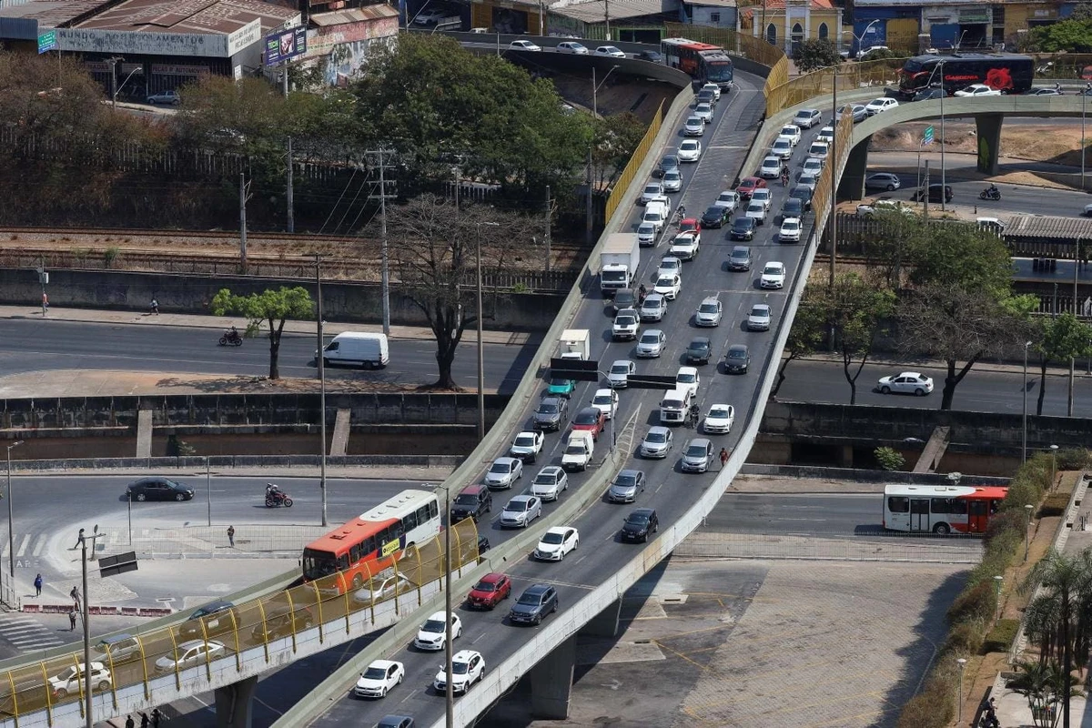 CRLV 2024: prazo vence amanhã; veja finais de placas e como regularizar