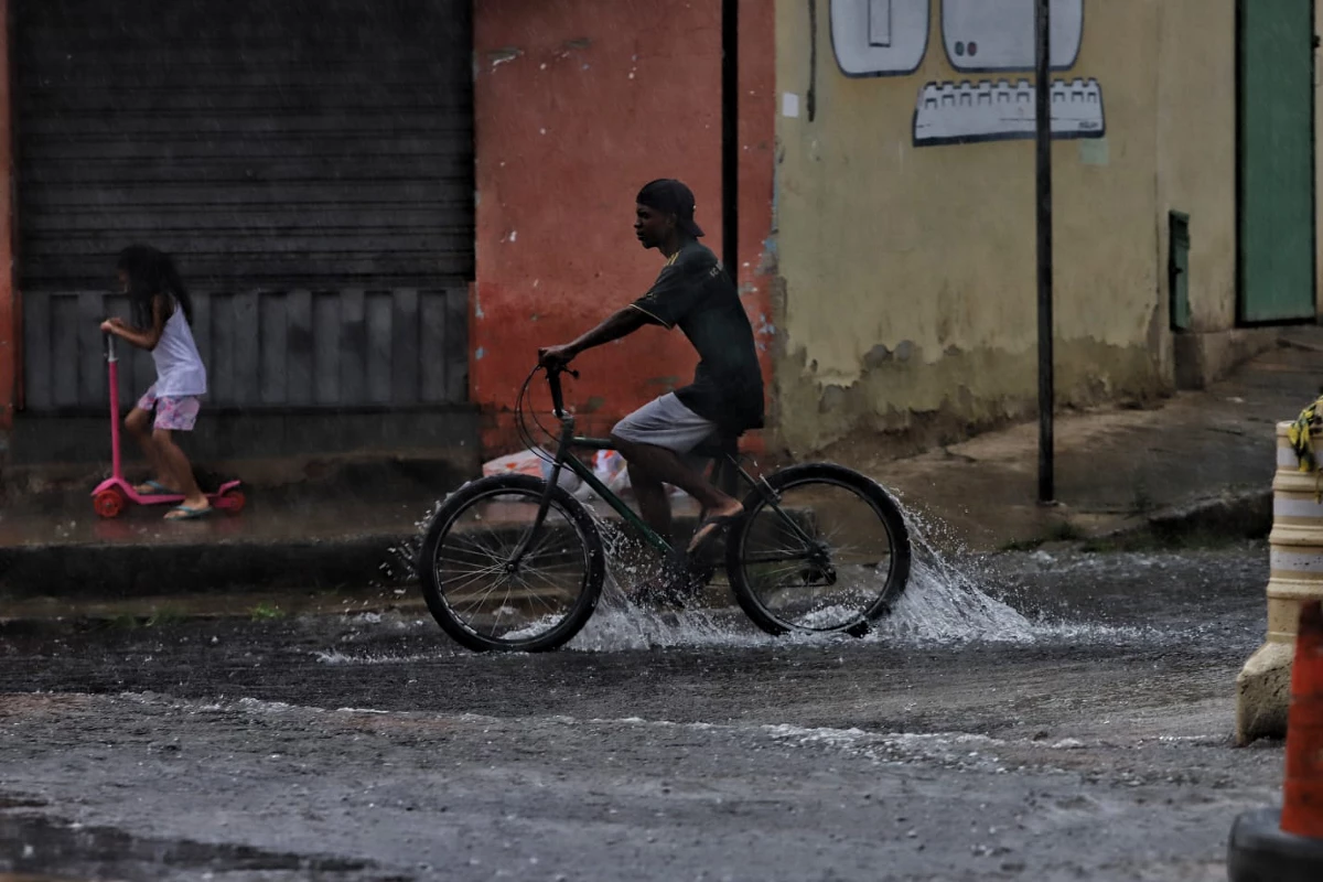 Chuva: seis das nove regionais de BH estão sob alerta de risco geológico