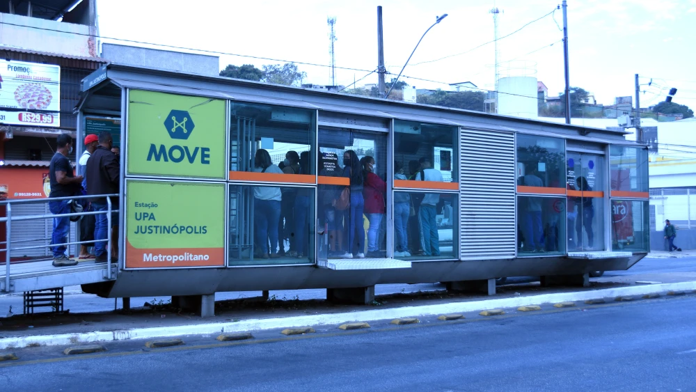 Após mudança no sistema, usuários dos ônibus metropolitano denunciam problemas com cartão