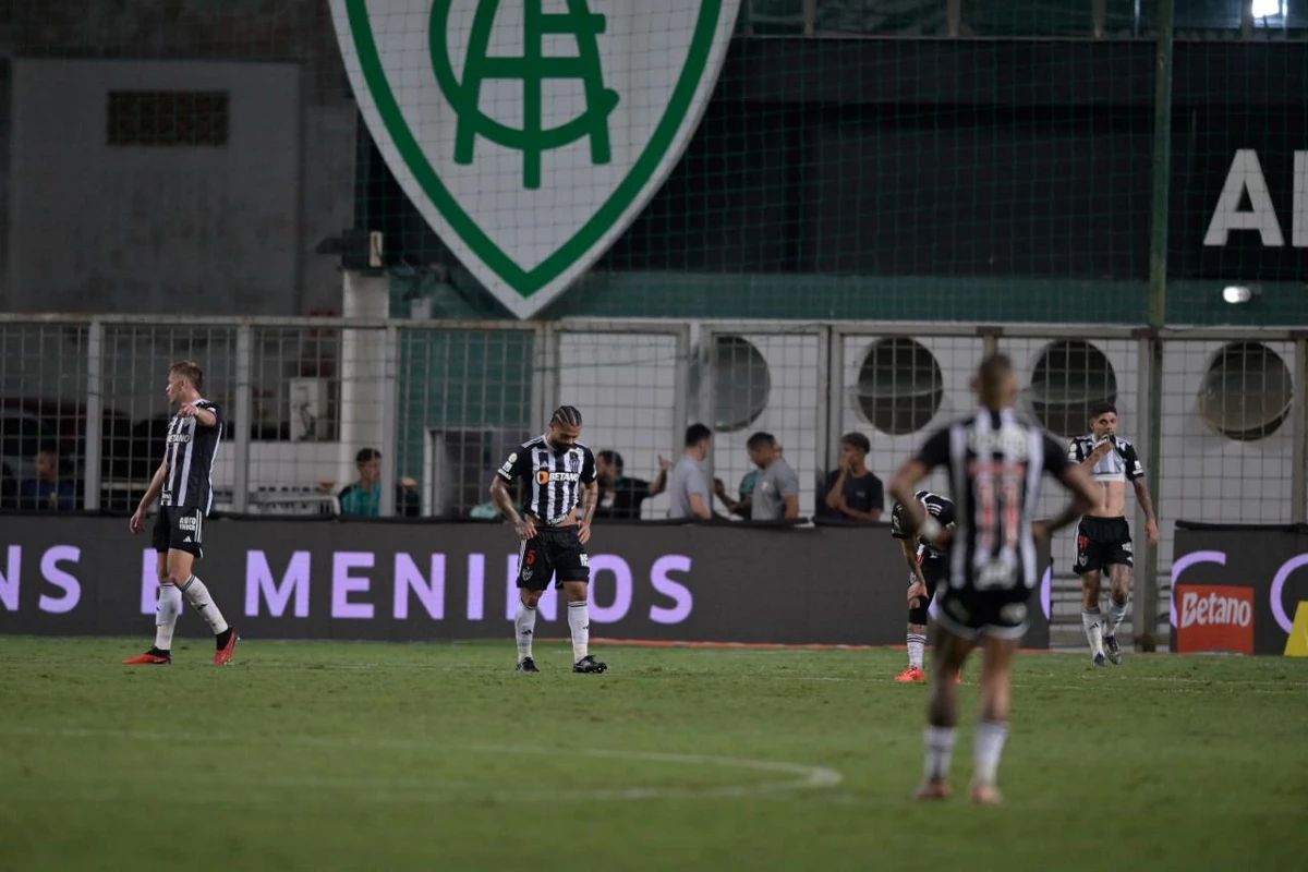 Atlético joga com reservas, busca empate, mas é derrotado pelo Juventude com gol nos acréscimos