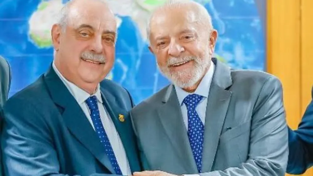 Fuad se reúne com Lula e entrega amuleto de campanha; saiba detalhes da reunião