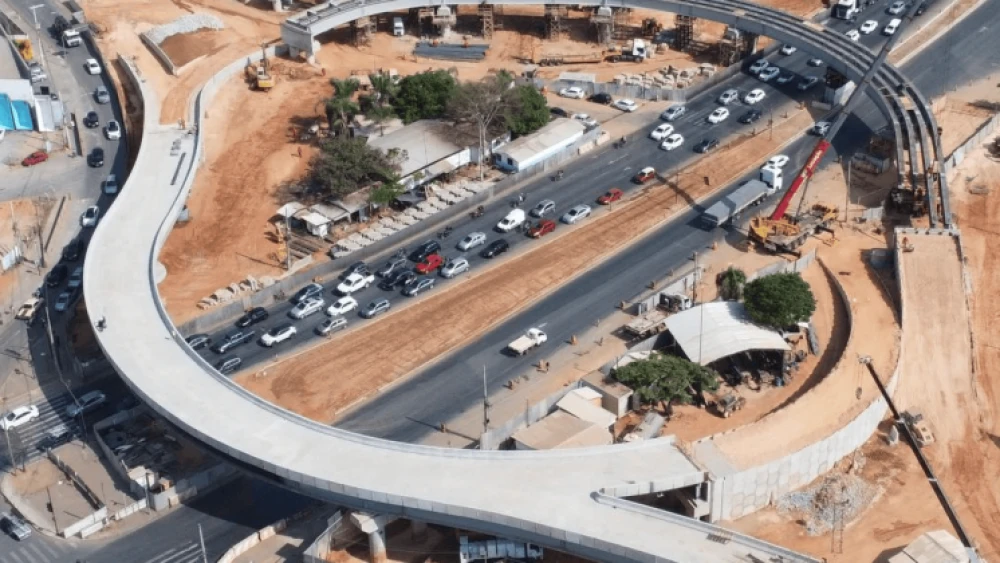 Alça do viaduto no encontro da Cristiano Machado com Waldomiro Lobo é liberada nesta sexta (15)