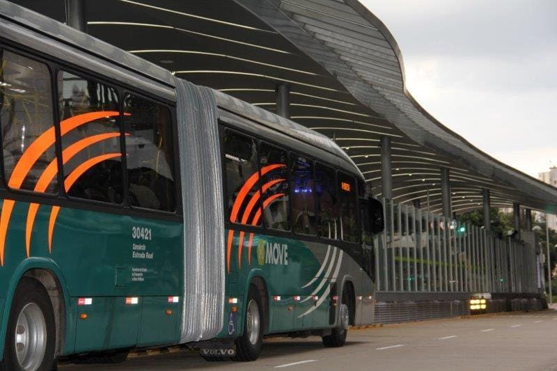 Passagens dos ônibus metropolitanos ficam mais caras a partir de hoje